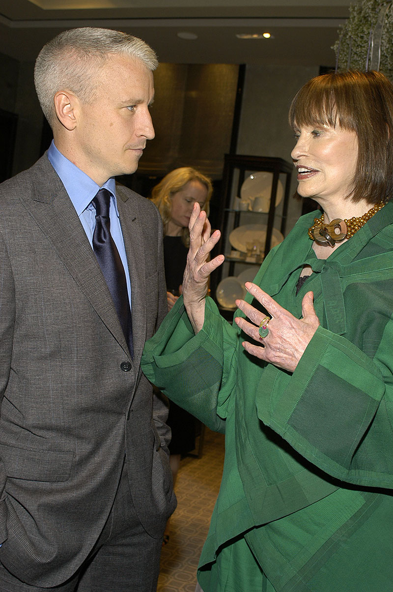 Anderson Cooper's Big Gay Wedding — For His Mom | National Enquirer