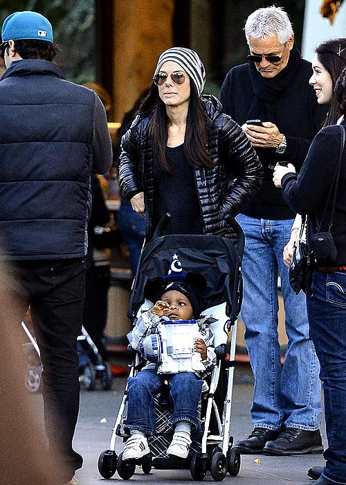 SANDRA BULLOCK’S NEW ‘BABY DADDY’ | National Enquirer